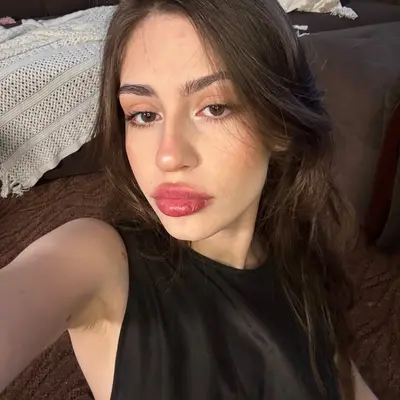 𝐸𝓂𝒾𝓁𝓎🎀