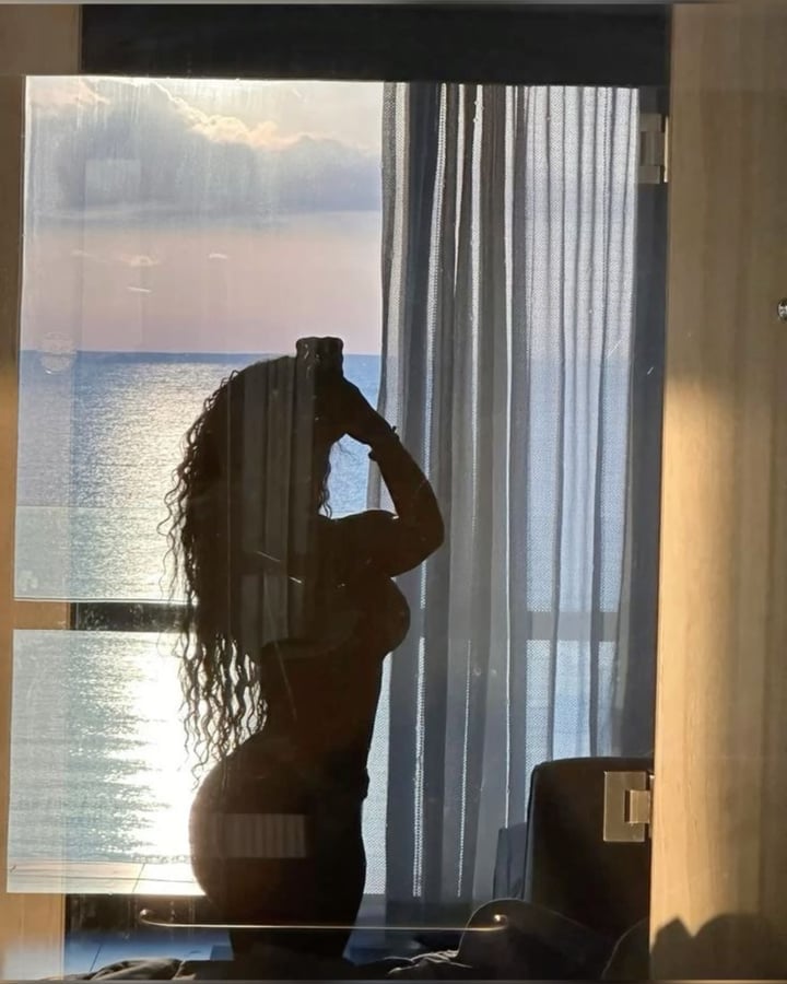 Mía Flores