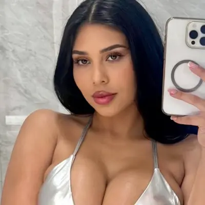 Mia Francis ✨😻