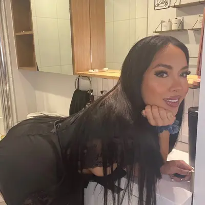 Mia Pearl