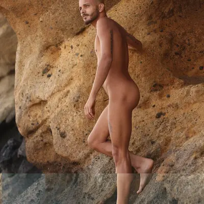 Miguelreyeshot1