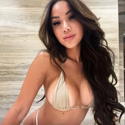 MinnieMichele Your #1 Golf Babe