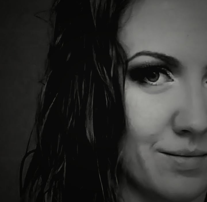 Vivienne Noir