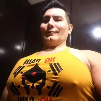 Monsterbigpecs