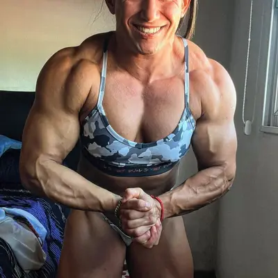 MISS MUSCLE GIRL 💪🏿