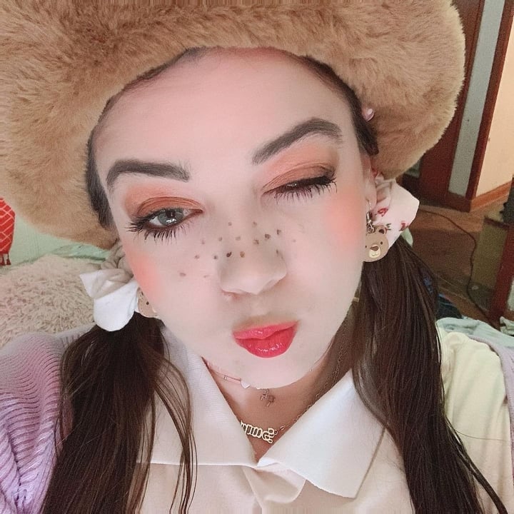 Ms.DaiseeViolet