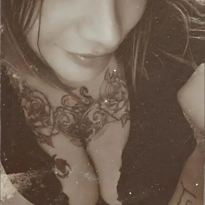 NOTyourGooDGirl187