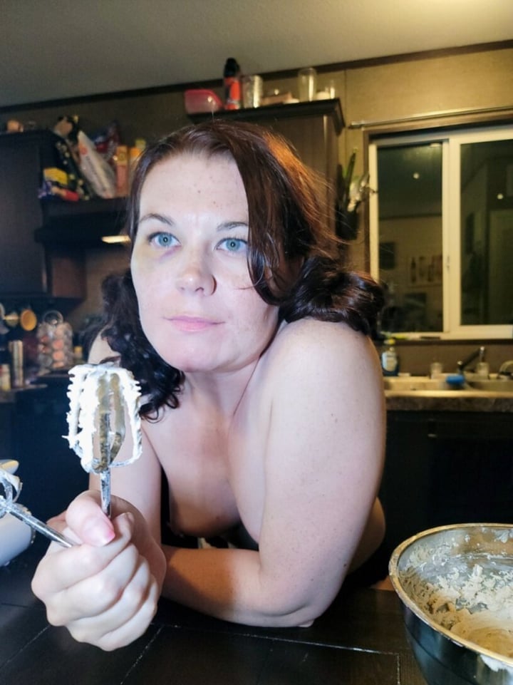 Nakedbakerfree