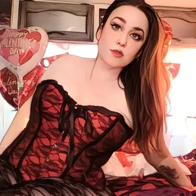 Nakedgirlsradio
