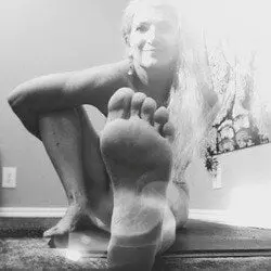 Nakedyoganakedyoga