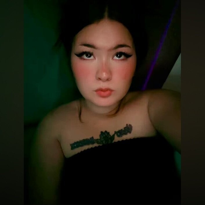 NaughtyBrat19
