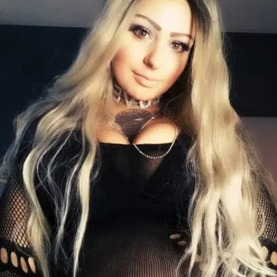 Naughtynikkimonroe