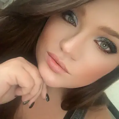 Naughtyredneckbarbie