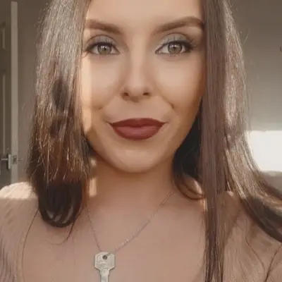 Nudeharlot