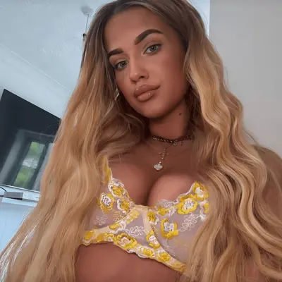 Olivia 💛