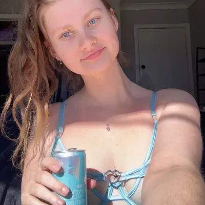 Partygirllyf