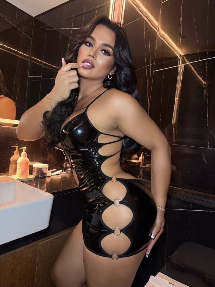 Paulina Velez