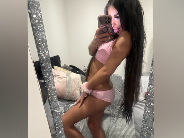 Pinkbarbiedollprincessx