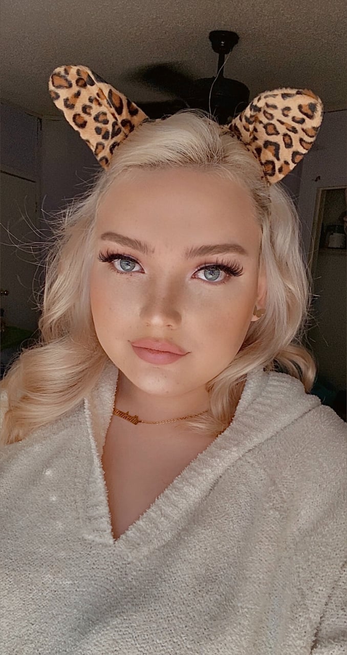 𝐴𝑣𝑎 ✧˖
