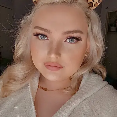 𝐴𝑣𝑎 ✧˖