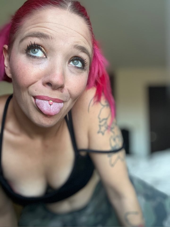 Queenaniewettfree