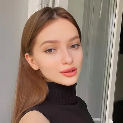 𝑅𝒶𝒸𝒽𝑒𝓁 𝑅𝑜𝓊𝑔𝑒 💋