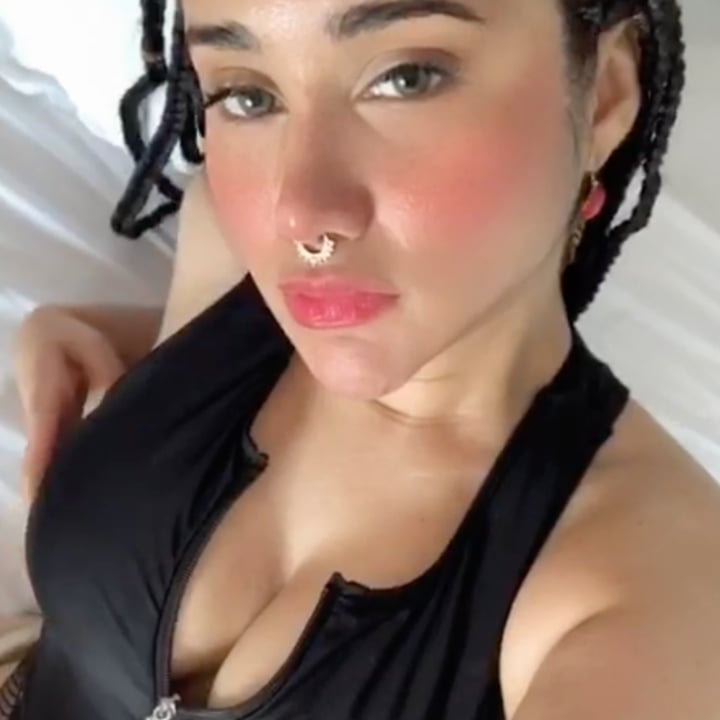 Redvelvetdoll