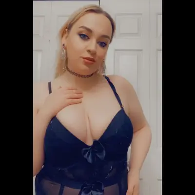 Rosefeatherr