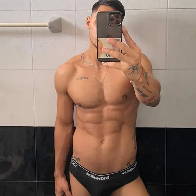 SANTIAGO M