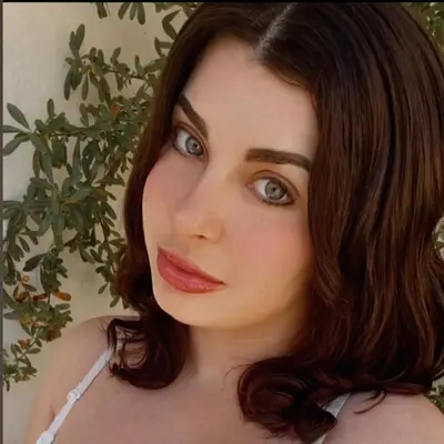 Sarinasapphire