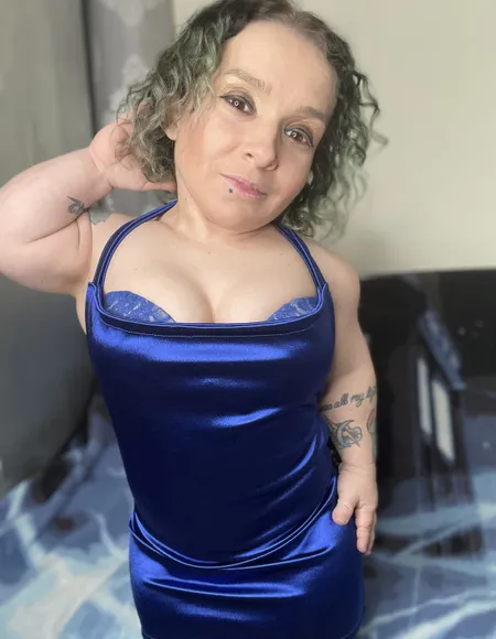 Midget Stripper xxx sassee Cassee free