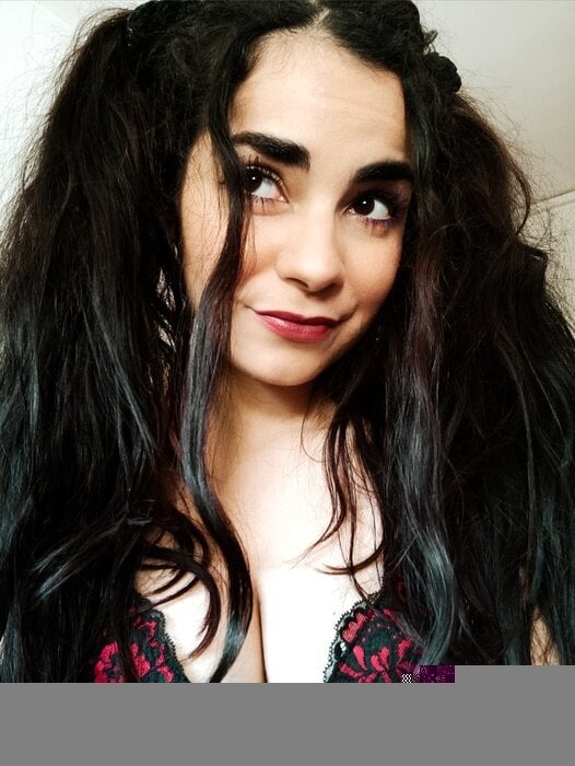Leoncina Scarlet
