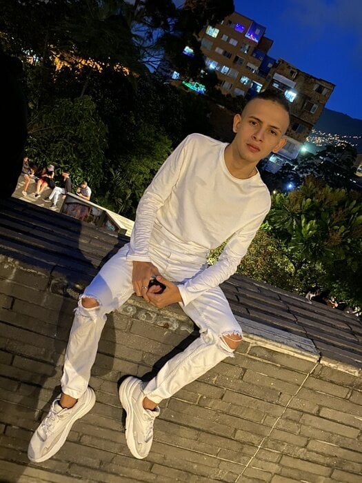 Sebasangel25