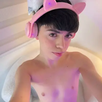Sebby🥺