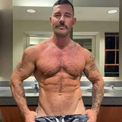 Sexystache