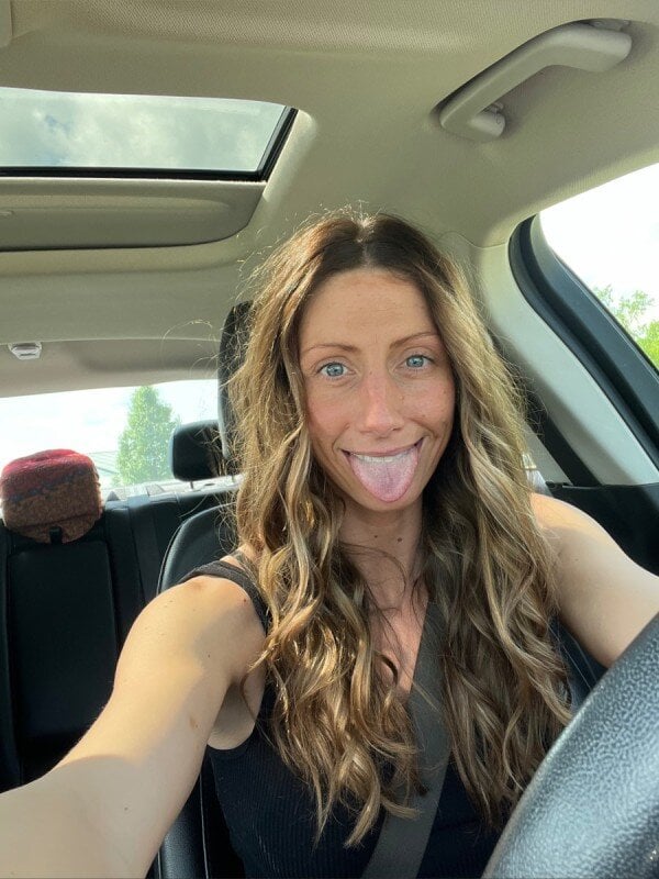 Skyehotwife