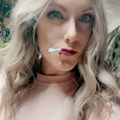 Smokingdarling