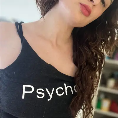 Snarkybrunette