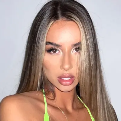 🦋𝐒𝐨𝐟𝐢 𝐌𝐚𝐞🦋