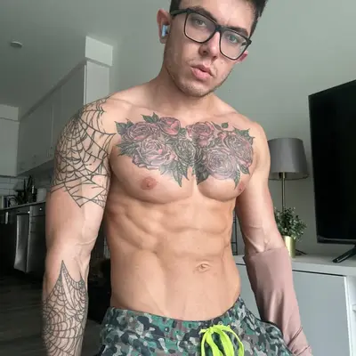 Spiderwebrosesxxx
