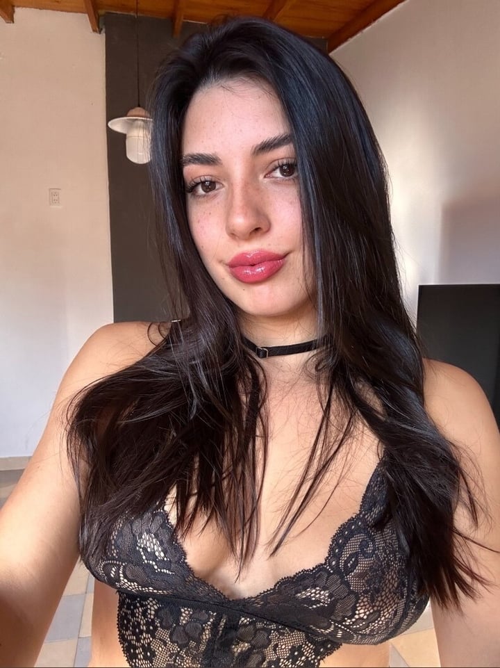 Tamy Smith VIDEOCALL💨💦💛