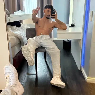 Taylano26