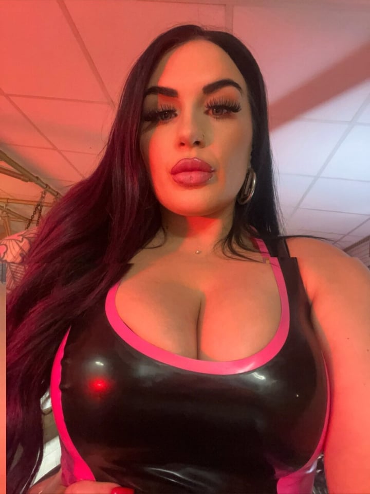 Taylorheartsxx