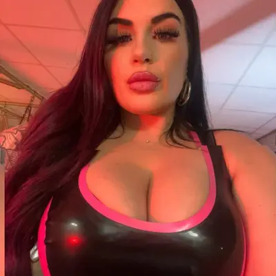 Taylorheartsxx