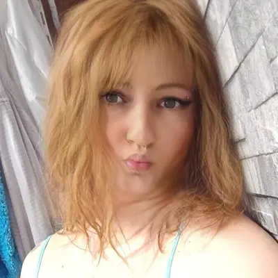 Teenishshemale