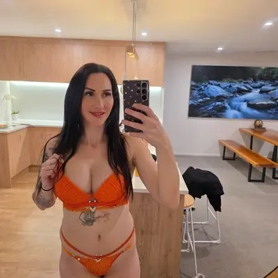 Thatmumnextdoorx
