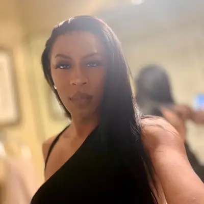 Theechaneldoll