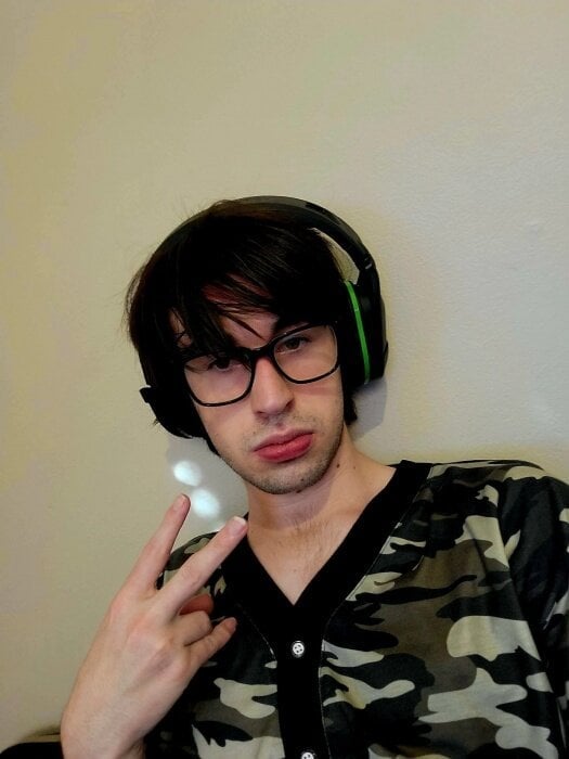Themaddicaz
