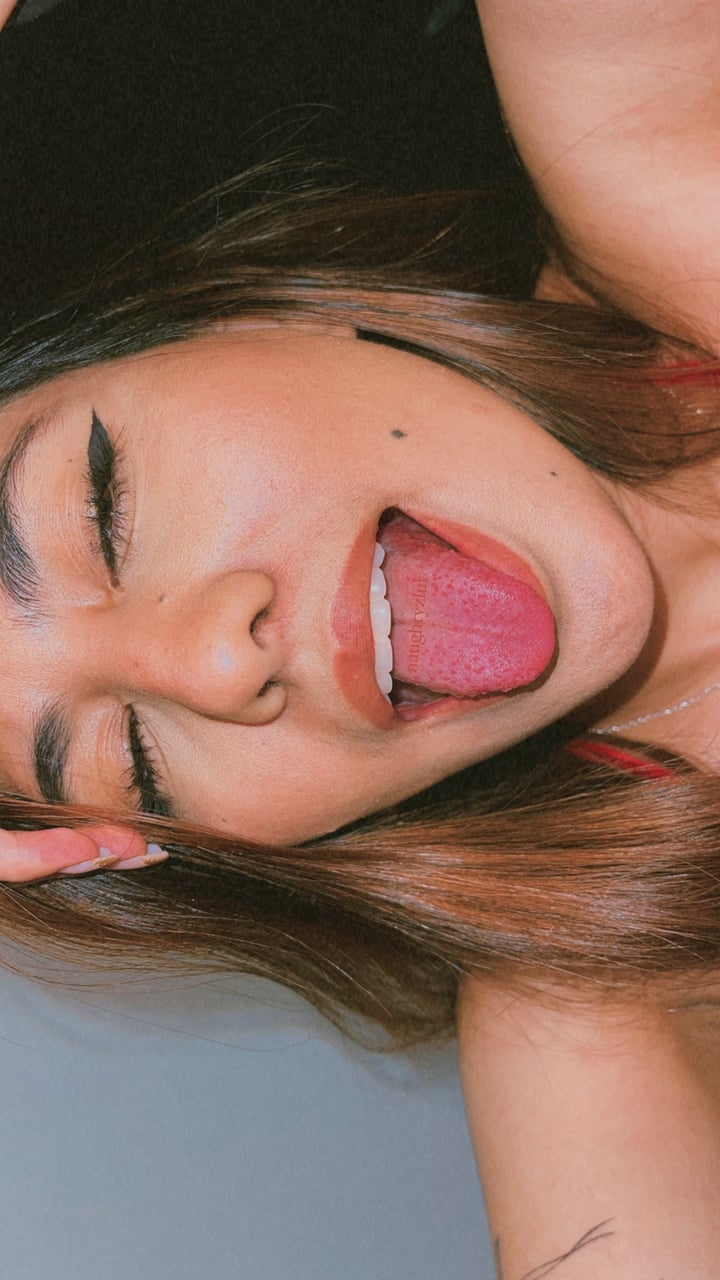 Thenaughtyvixen