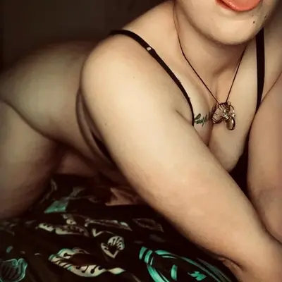 Thequeenbeeeee